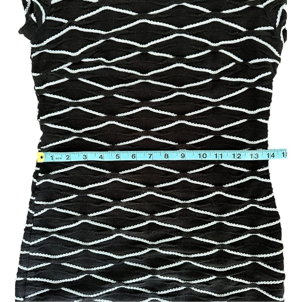 QED LONDON | Black and White Body-con mini-dress | Size Small - Picture 6 of 8